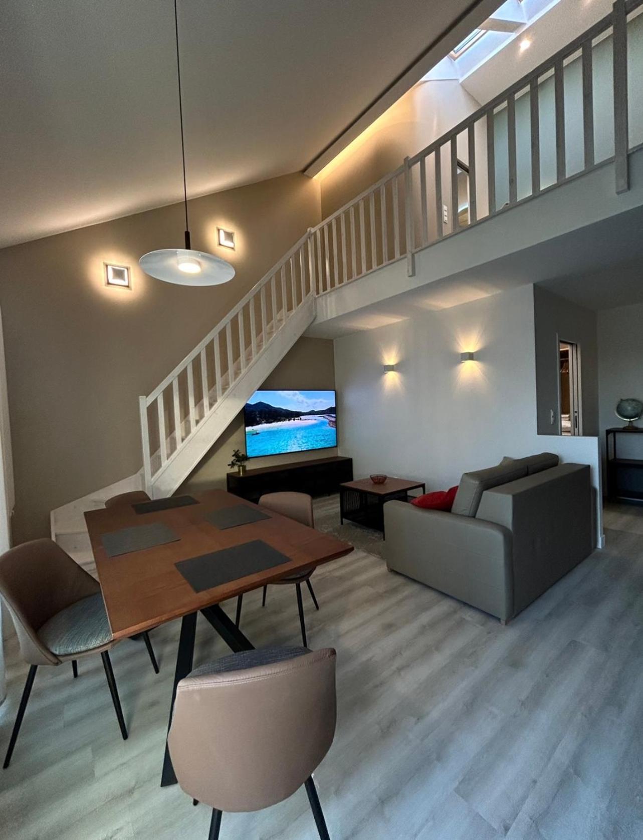 Charming Apartment Lubiń Dış mekan fotoğraf